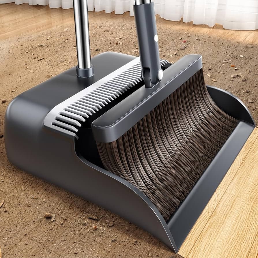 Broom Deluxe Magnetic Handle Red-Black - Household