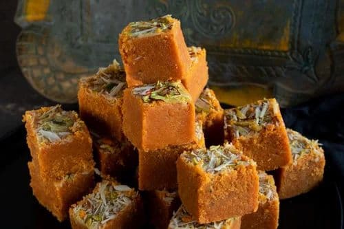 S MOTIRAM Fresh Badam Pista Ghari 500g - Snacks